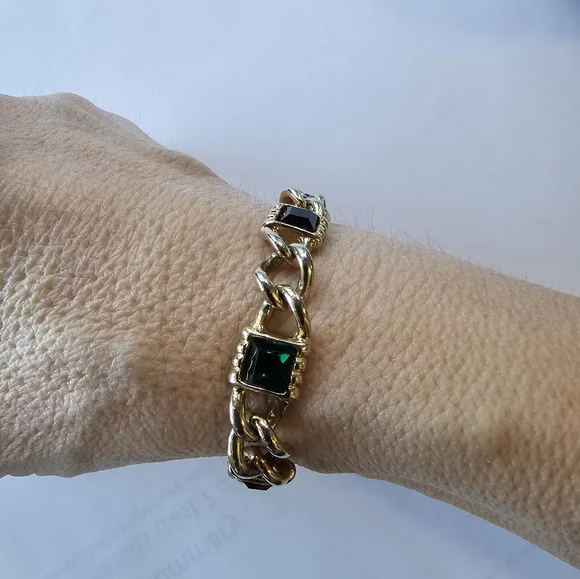 Vintage Swarovski Heavy Gold Tone Bracelet! ✨️ - Picture 7 of 7